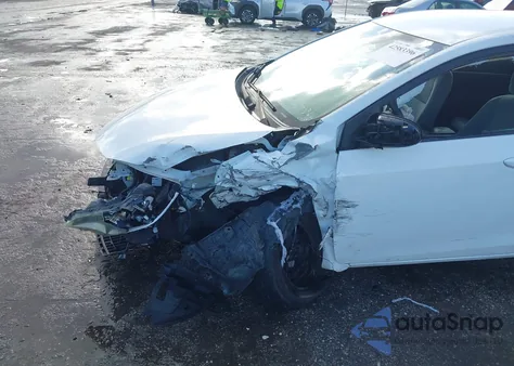 2016 Toyota Corolla L из США, поврежденный, VIN 2T1BURHE0GC641909